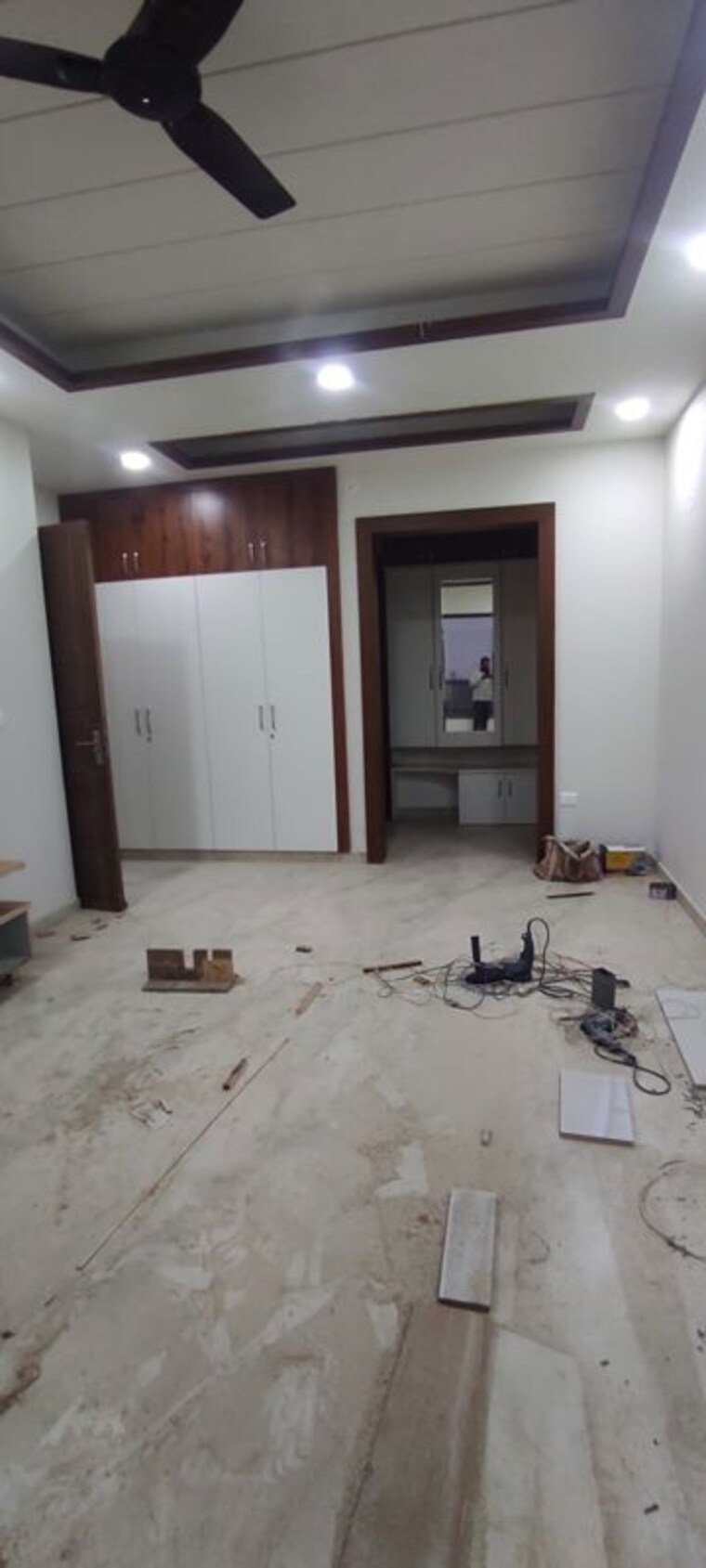 Room, sector 85 5 Bedroom 500 Sq.Yd. Builder Floor In Sector 85 Faridabad 9927033