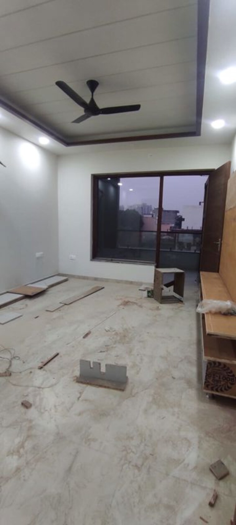 Room, sector 85 5 Bedroom 500 Sq.Yd. Builder Floor In Sector 85 Faridabad 9927033
