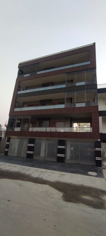 5 BHK Builder Floor – Exterior View View at Sector 85 - for Sale