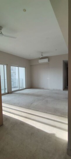 4 BHK + Servant Room Apartment For Rent in Bestech Park View Altura