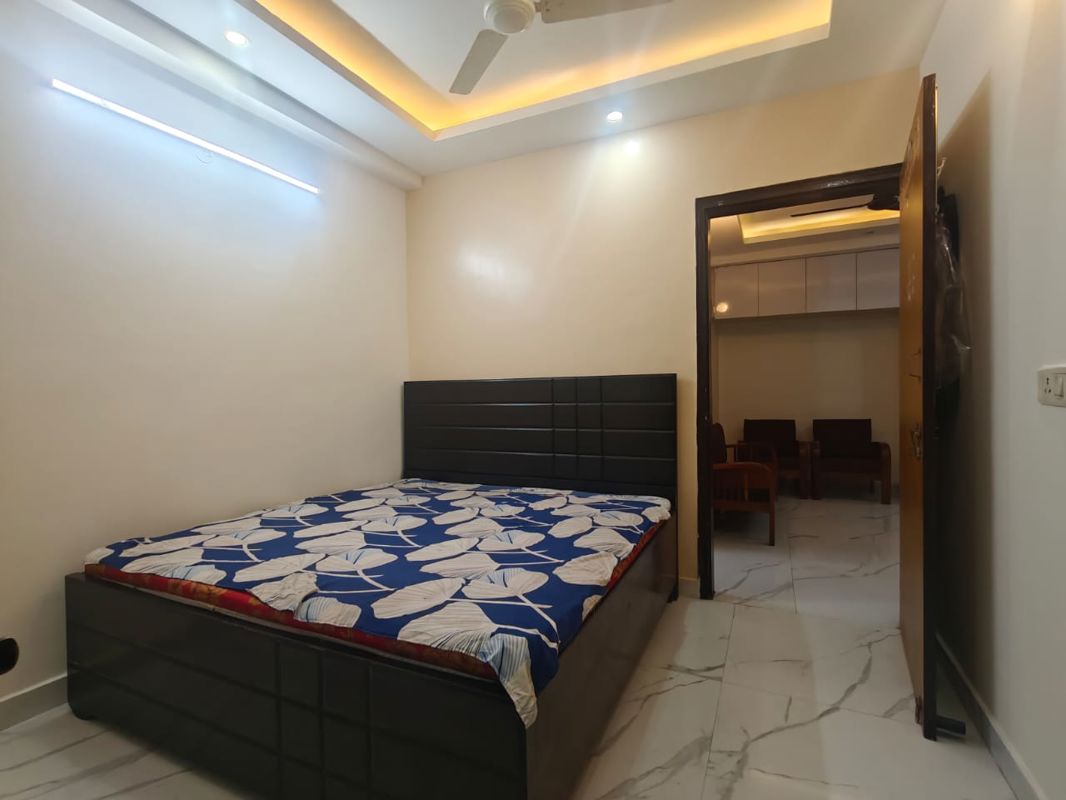 1 BHK Builder Floor For Rent in Chattarpur