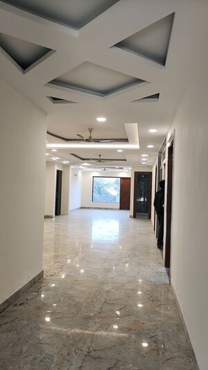 Building Lobby in 5 BHK Builder Floor at Sector 85 – for Sale