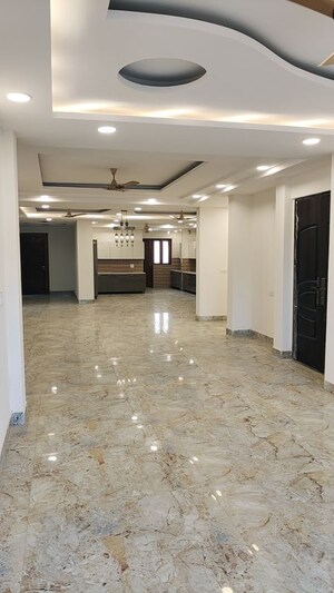 5 BHK Builder Floor For Sale in Sector 85