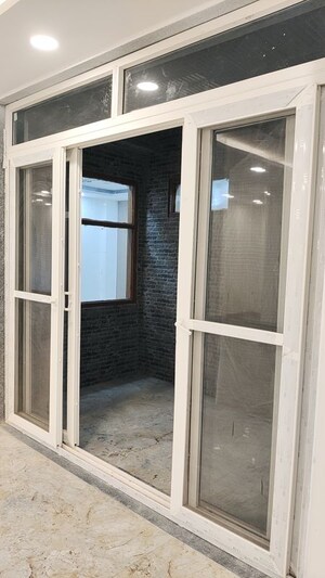 Building Lobby in 5 BHK Builder Floor at Sector 85 – for Sale