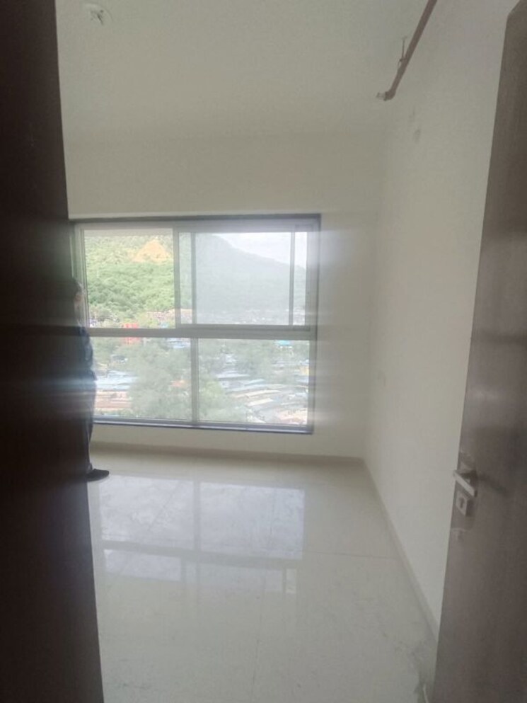 Room, runwal-the-sanctuary-tower-4 4 Bedroom 1380 Sq.Ft. Apartment In Mulund West Mumbai 9927358