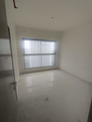 Room in 4 BHK Apartment at Runwal The Sanctuary Tower 4, Mulund West – for Sale