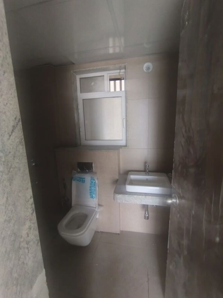 Bathroom, runwal-the-sanctuary-tower-4 4 Bedroom 1380 Sq.Ft. Apartment In Mulund West Mumbai 9927358