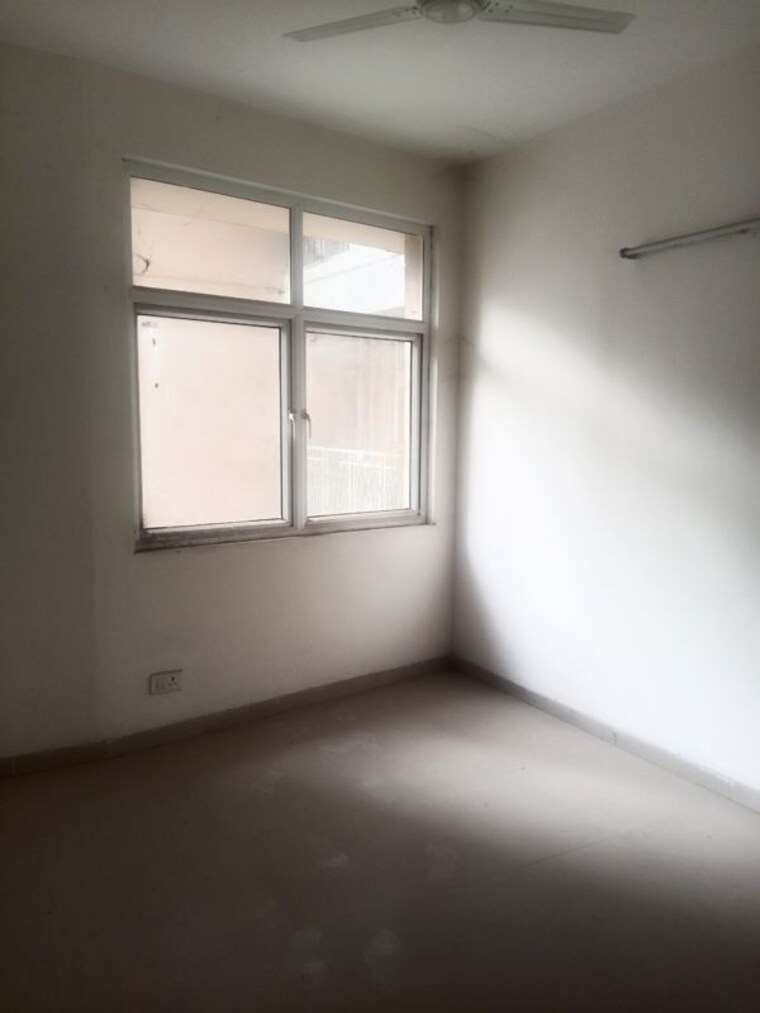 Room, mahagun-mywoods-iii 2 Bedroom 960 Sq.Ft. Apartment In Sector 16c Greater Noida Greater Noida 9927430