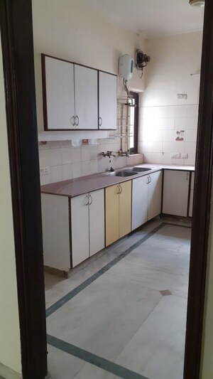 Kitchen in 3 BHK Independent House at RWA Apartments Sector 39, Sector 39 – for Rent
