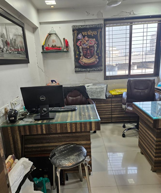 Office Space For Sale in J K Chambers Apartment
