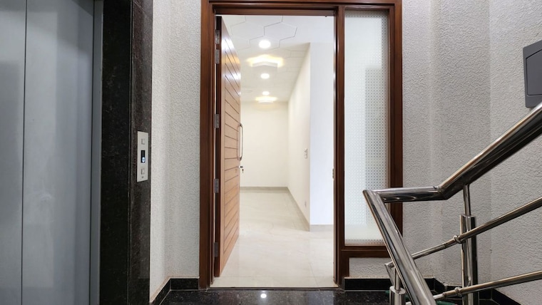 undefined, sector 85 3 Bedroom 250 Sq.Yd. Builder Floor In Sector 85 Faridabad 9927435