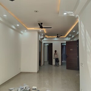 Building Lobby in 3 BHK Apartment at Smart World Orchard, Sector 61 – for Rent