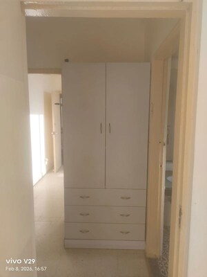 Bathroom in 3 BHK Apartment at DLF Regency Park I, Dlf Phase iv – for Rent