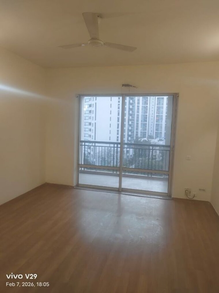 Room, unitech-the-close-north 3 Bedroom 2100 Sq.Ft. Apartment In Sector 50 Gurgaon 9927517