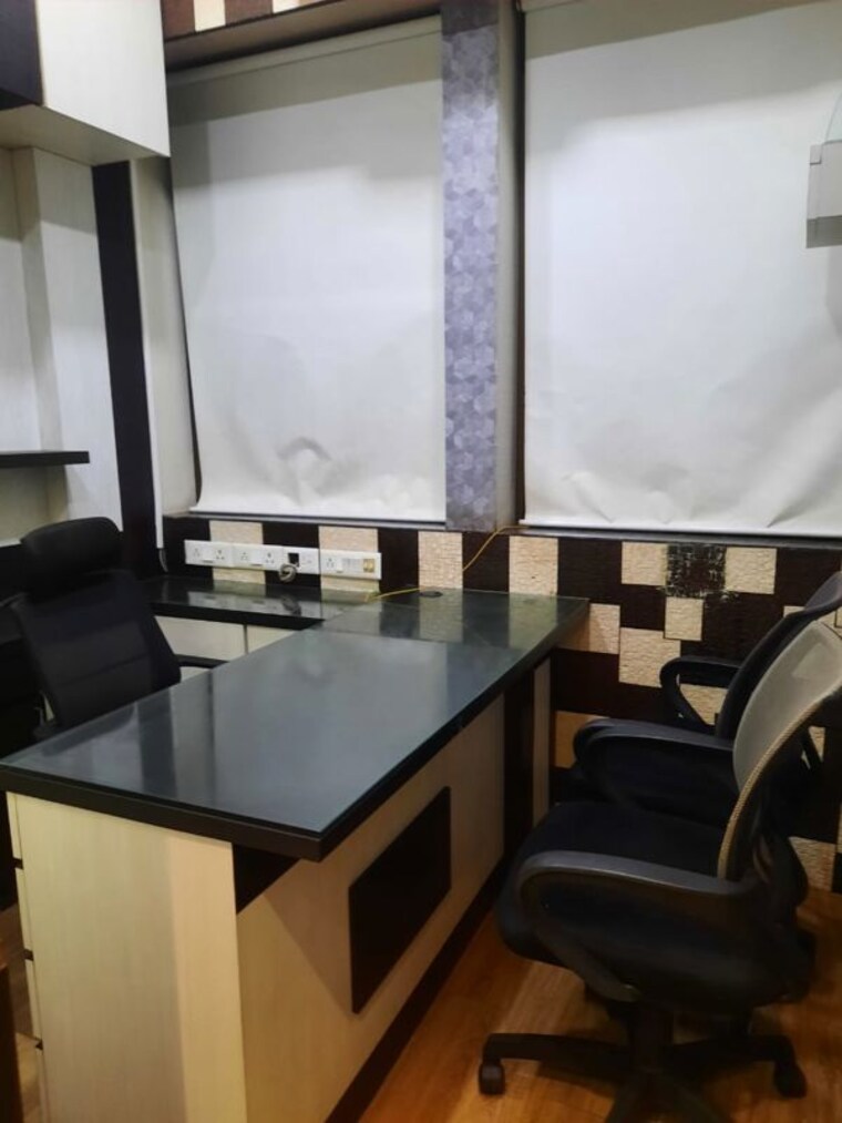 Team Area, poddar nagar Commercial Office Space 200 Sq.Ft. In Poddar Nagar Kolkata 9927678