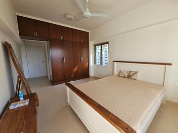 Bedroom in 2 BHK Apartment at Bandra West – for Rent