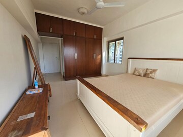 Bedroom in 2 BHK Apartment at Bandra West – for Rent