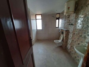 Bathroom in 6 BHK Apartment at Sector 12 Dwarka – for Sale