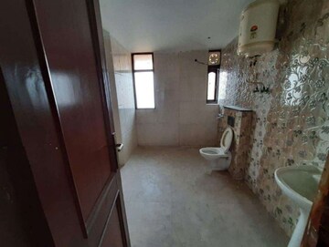 Bathroom in 6 BHK Apartment at Sector 12 Dwarka – for Sale