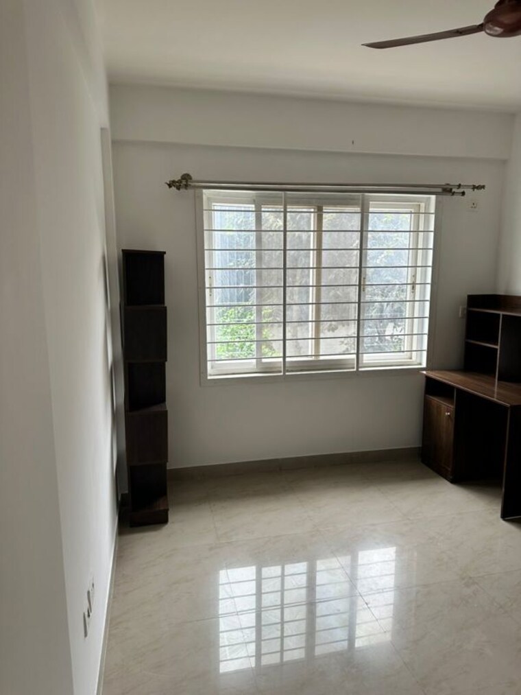 Room, shriram-surabhi 5 Bedroom 1810 Sq.Ft. Apartment In Talaghattapura Bangalore 9927757