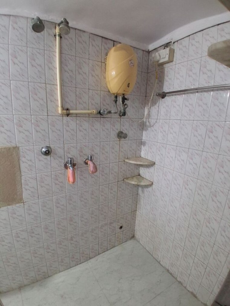 Bathroom, ram-niwas-chs 1 Bedroom 325 Sq.Ft. Apartment In Dahisar West Mumbai 9919043