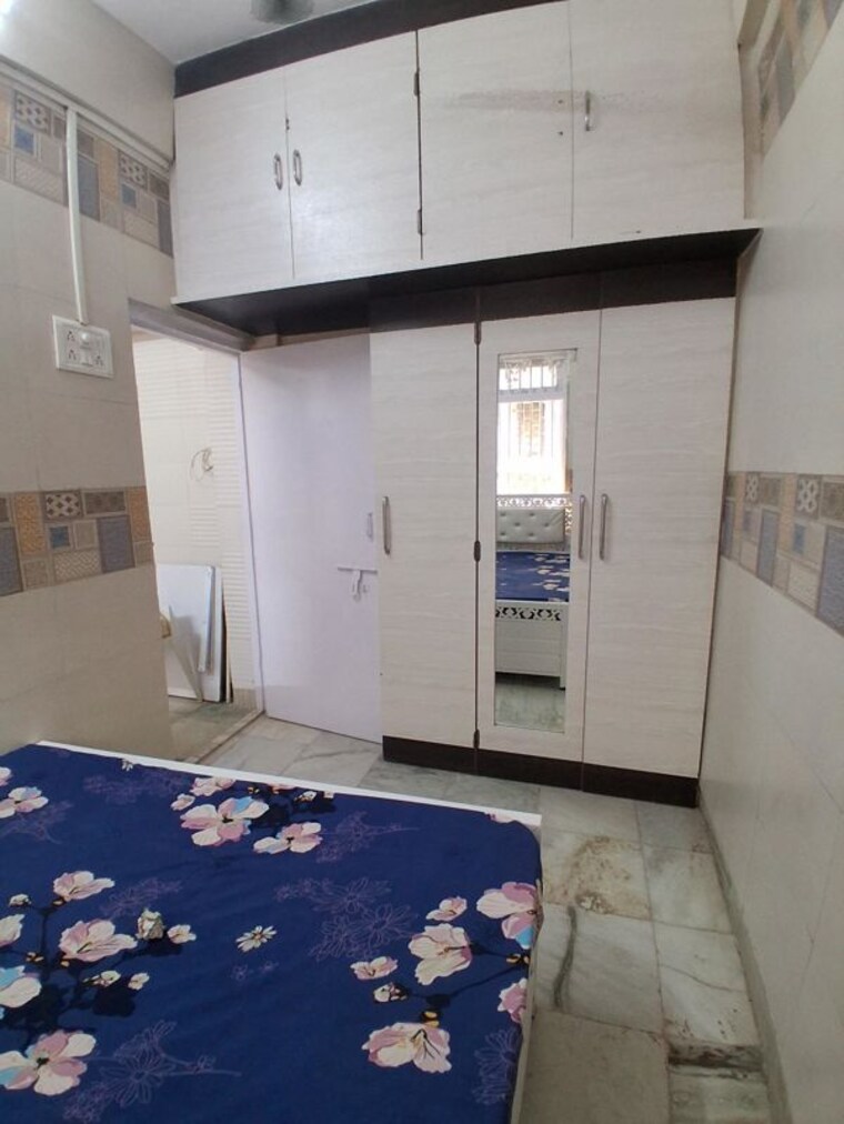 Room, ram-niwas-chs 1 Bedroom 325 Sq.Ft. Apartment In Dahisar West Mumbai 9919043