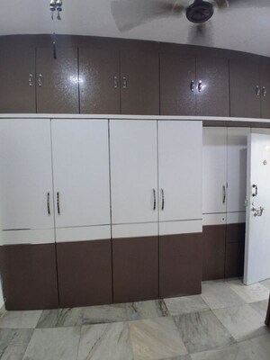 Room in 1 BHK Apartment at Ram Niwas CHS, Dahisar West – for Rent