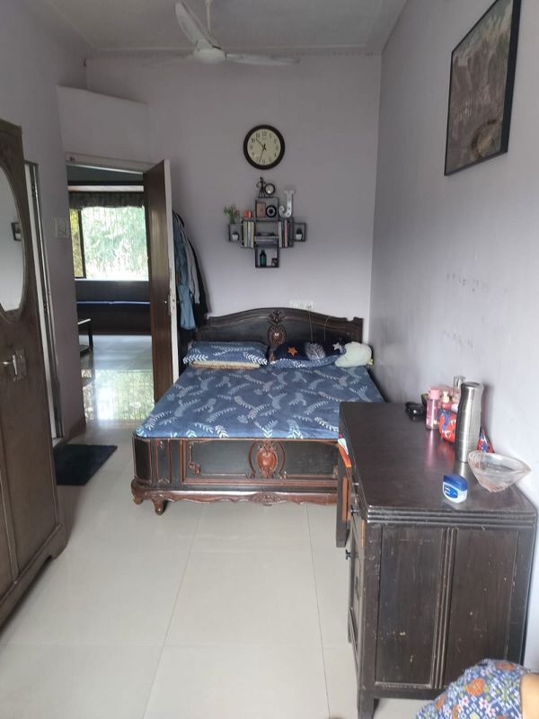 2 BHK + Pooja Room Apartment For Rent in Khar West