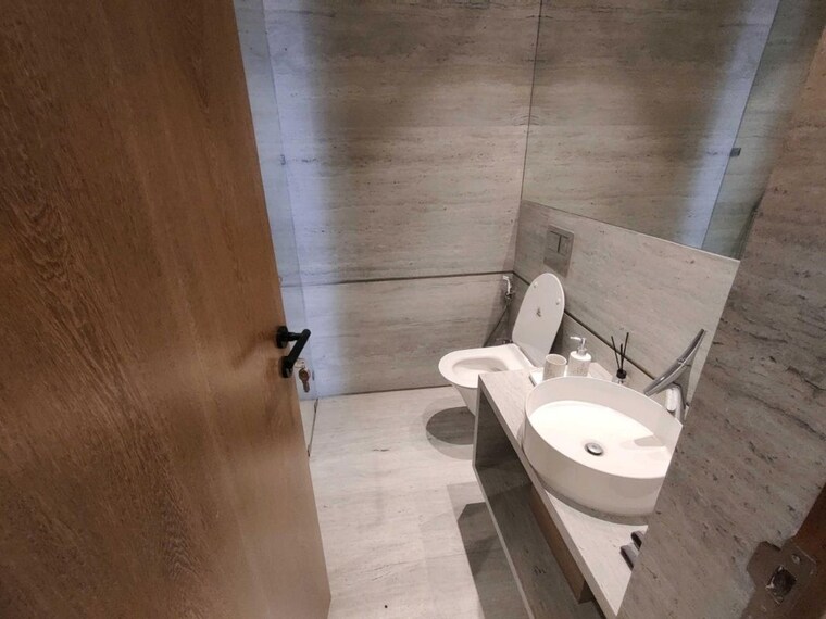 Bathroom, indiabulls-sky-forest 3 Bedroom 1450 Sq.Ft. Apartment In Lower Parel Mumbai 9927859