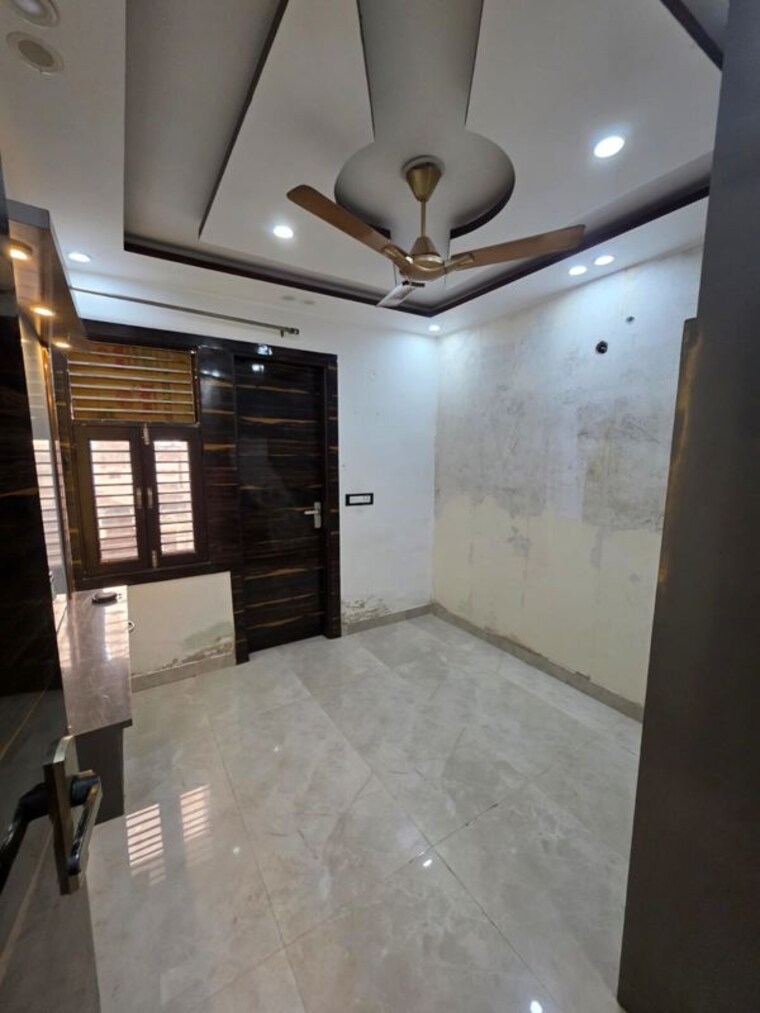 Kitchen, uttam nagar 2 Bedroom 60 Sq.Yd. Builder Floor In Uttam Nagar Delhi 9928064
