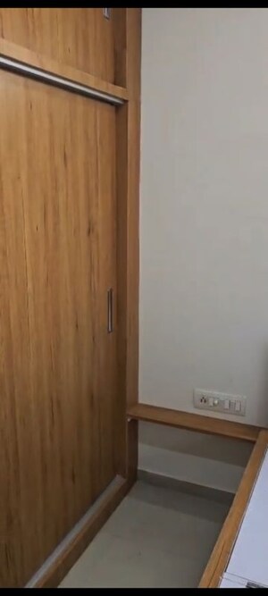 Room in 2 BHK Apartment at Shree Siddhi Ganesh Genesis, Near Nirma University On Sg Highway – for Rent