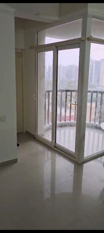 2 BHK Apartment For Rent in Shree Siddhi Ganesh Genesis, Near Nirma University On Sg Highway