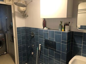Bathroom in 1.5 BHK Apartment at Lodha Amara, Kolshet Road – for Rent
