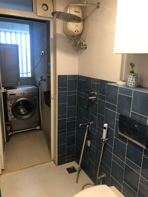 Bathroom in 1.5 BHK Apartment at Lodha Amara, Kolshet Road – for Rent