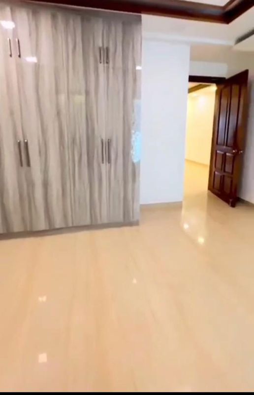 3 BHK Builder Floor For Rent in Sector 81