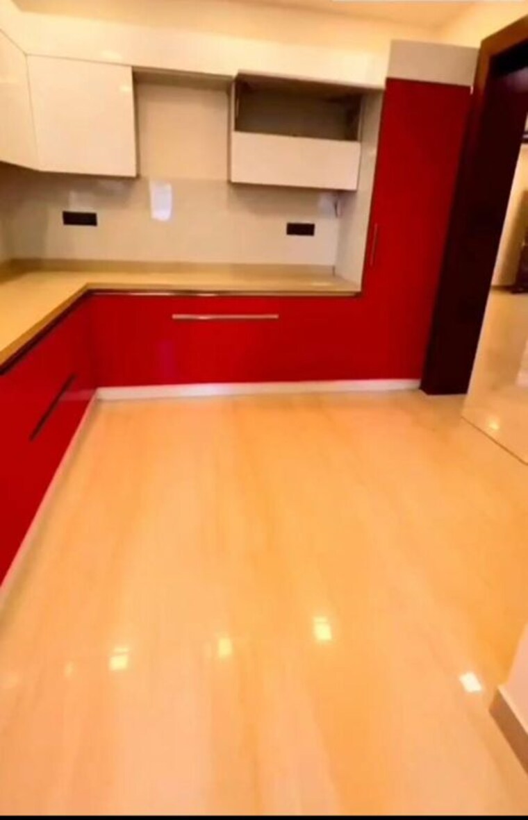 Kitchen, sector 81 3 Bedroom 281 Sq.Yd. Builder Floor In Sector 81 Faridabad 9928236