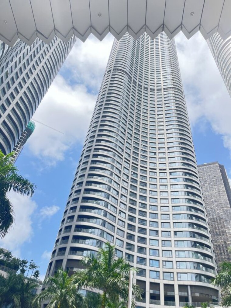 Exterior View, lodha-world-crest 3 Bedroom 1980 Sq.Ft. Apartment In Worli Mumbai 9928163