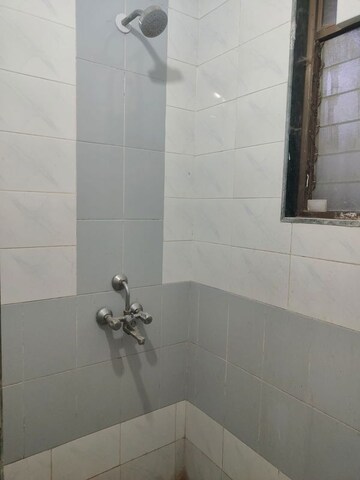Bathroom in 1 BHK Apartment at Sector 14 Dwarka – for Rent