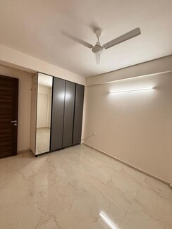 3.5 BHK Builder Floor For Sale in Smart World Gems