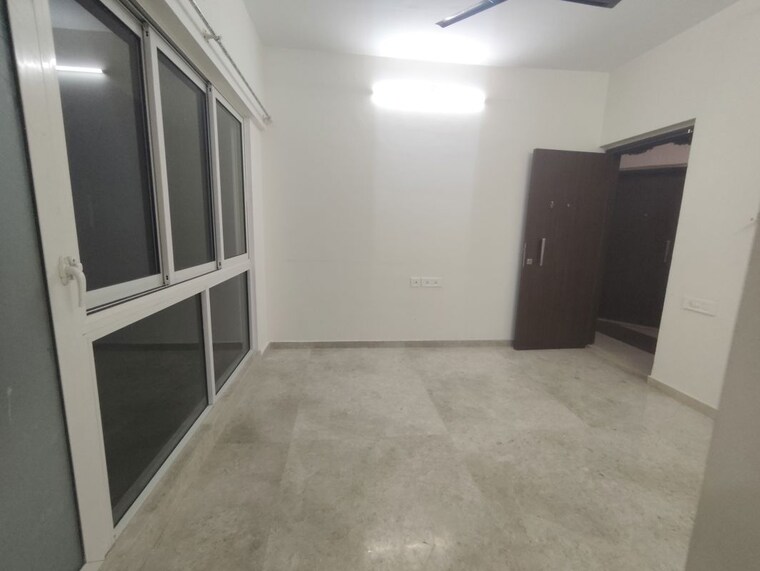 Room, omkar-signet 1 Bedroom 333 Sq.Ft. Apartment In Malad East Mumbai 9928348