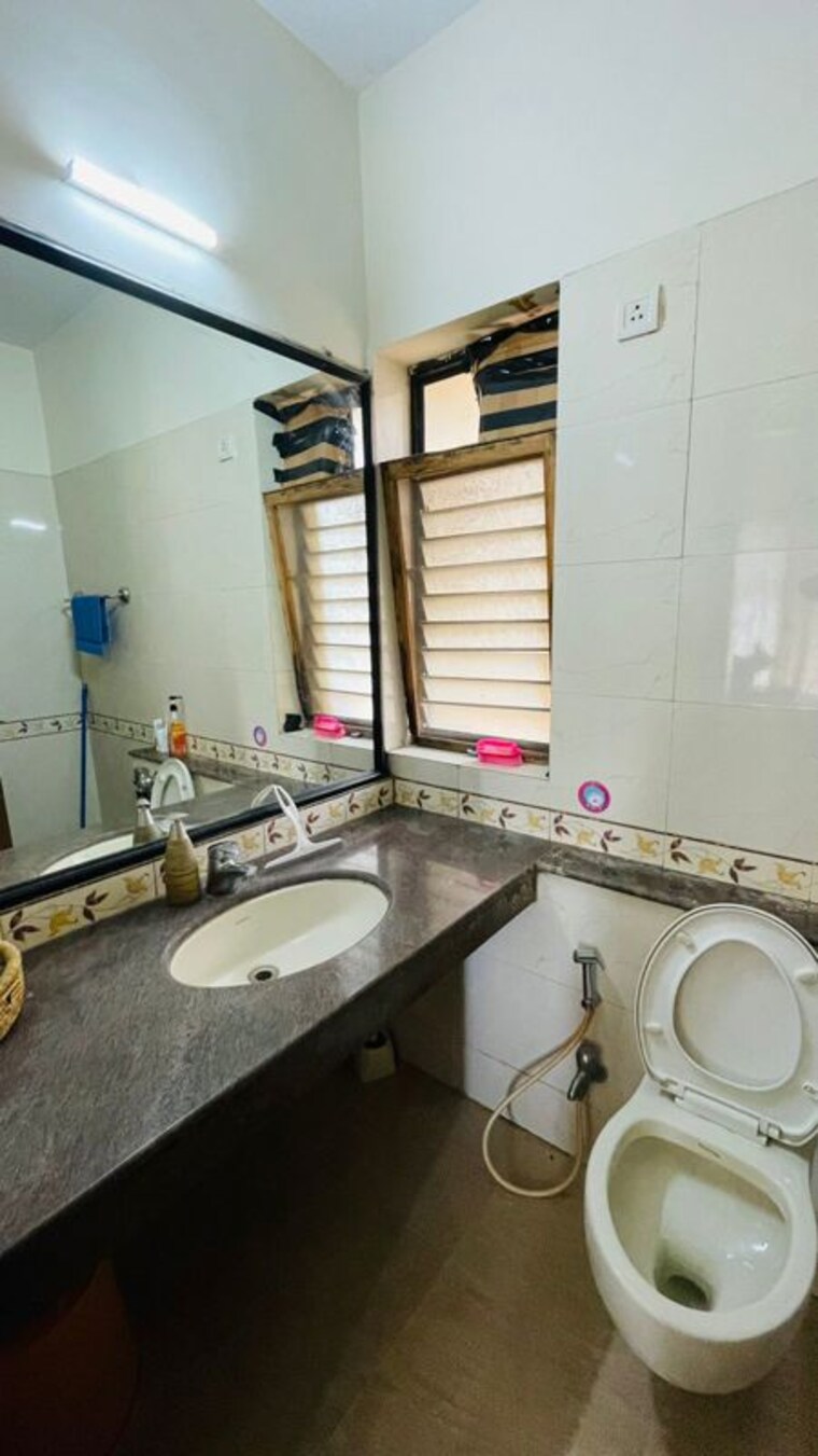 Bathroom, k-raheja-heights 2 Bedroom 1190 Sq.Ft. Apartment In Malad East Mumbai 9928168