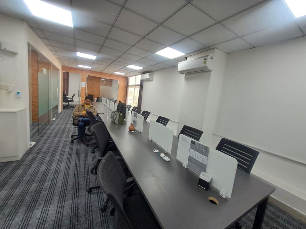 Office Space For Rent in Sector 63