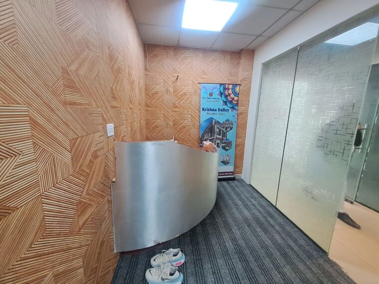 undefined, sector 63 Commercial Office Space 1500 Sq.Ft. In Sector 63 Noida 9928386