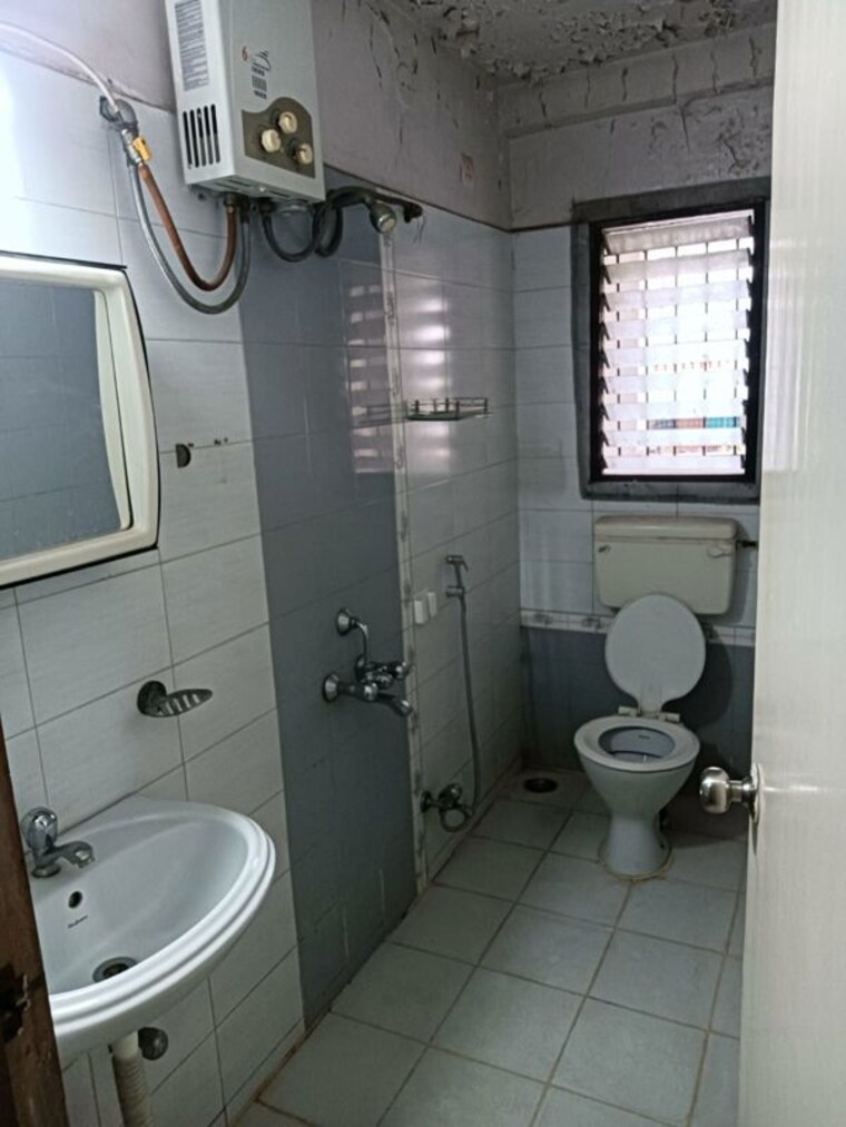 Bathroom, bhavani-ajala 1 Bedroom 600 Sq.Ft. Apartment In Pashan Pune 9917574