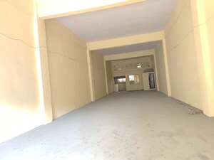 Warehouse For Rent in Vasai East