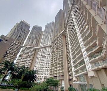 2 BHK Apartment For Sale in LnT Realty Crescent Bay, Parel