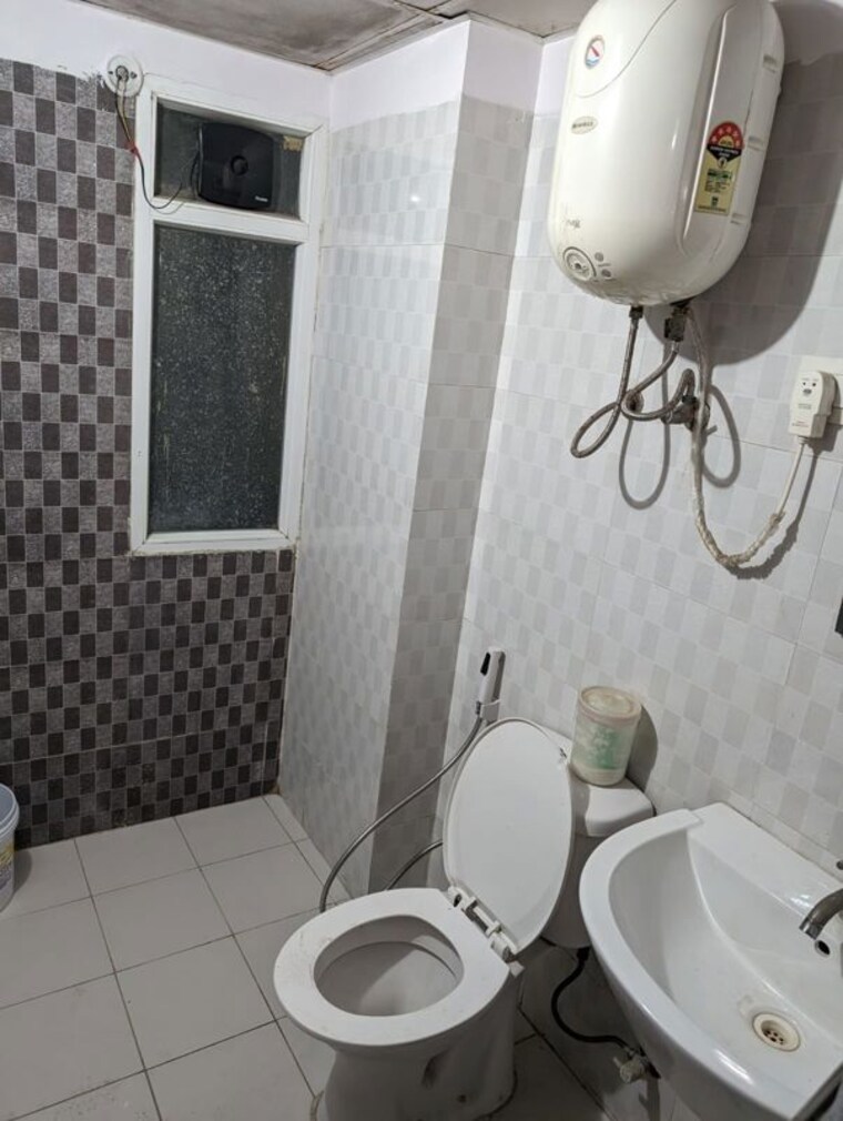 Bathroom, aba-county-107 4 Bedroom 4482 Sq.Ft. Apartment In Sector 107 Noida 9928482