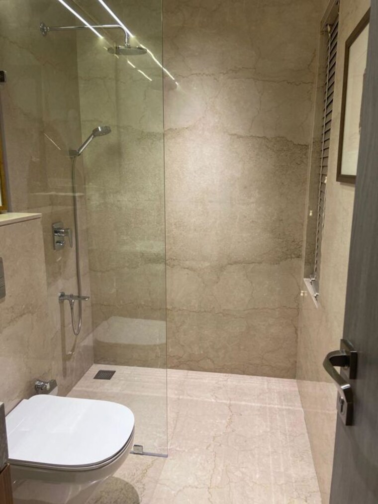 Bathroom, piramal-mahalaxmi 4 Bedroom 1870 Sq.Ft. Apartment In Mahalaxmi Mumbai 9928496