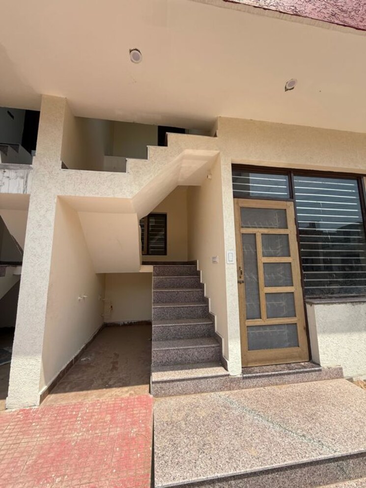 undefined, bhabat 2 Bedroom 580 Sq.Ft. Independent House In Bhabat Zirakpur 9928436