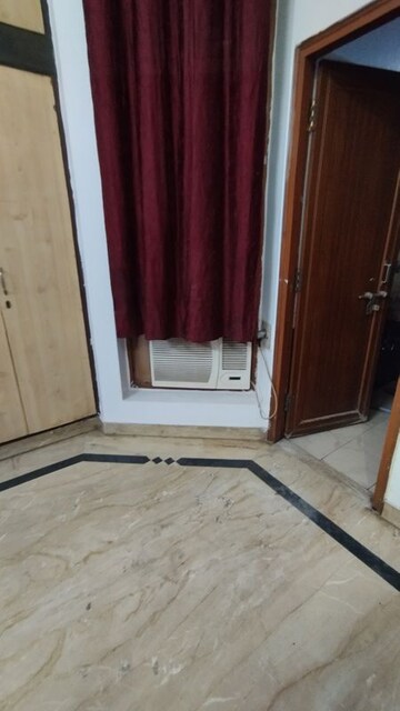 Bedroom in 1 BHK Builder Floor at Gomti Nagar – for Rent